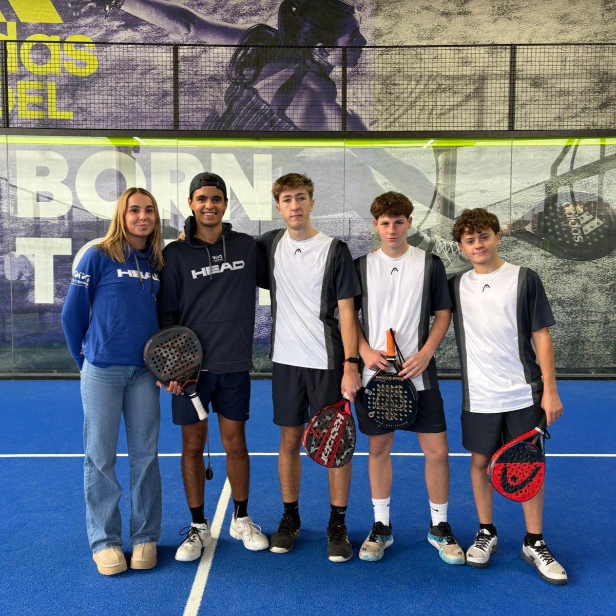 🎾✨ Resultats Destacats 🏆🔥
🥎 PÀDEL: Lliga Catalana
🔸 Equip Sub-17:
Cau davant l'Up badalona: 2-1. 👏
Tot i la derrota, han jugat molt bé, deixant en bon lloc al CTNSC. 🙌💙
