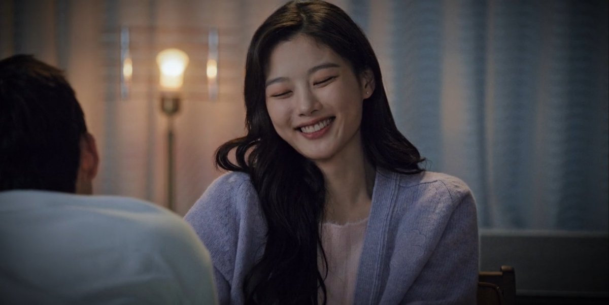 sara4815162342's tweet image. "Maybe its because i dont have much in my life but youre everything to me.Every time i help you get what you want,every time i make things easier for you, you have no idea how useful i feel. So go ahead ahjin, use me all you want,thats what i want" 

#DearX #DearXEp11 #DearXEp12