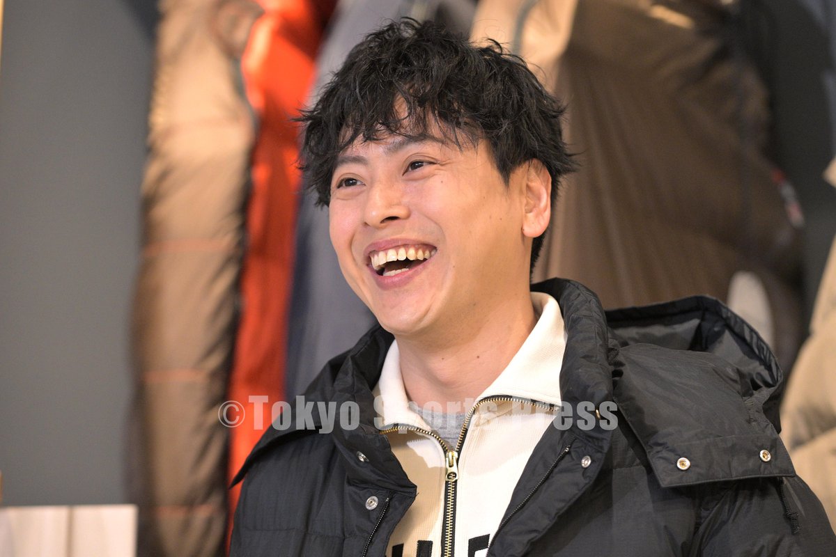 ★ 即購入⭕️ 三代目 山下健二郎クッション 第二弾 ！ 芸能】2025年12月4日 三代目・山下健二郎 〝100着限定ダウン〟は