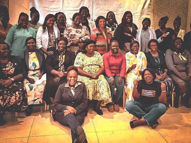 CanSouthSudan's tweet image. On December 2, the Canadian Embassy joined its Canada Fund partner @sshrdNetwork in Juba to mark International Women’s Human Rights Defenders Day and celebrate women’s courage and resilience. Canada stands with women defending human rights and working for a future free from…