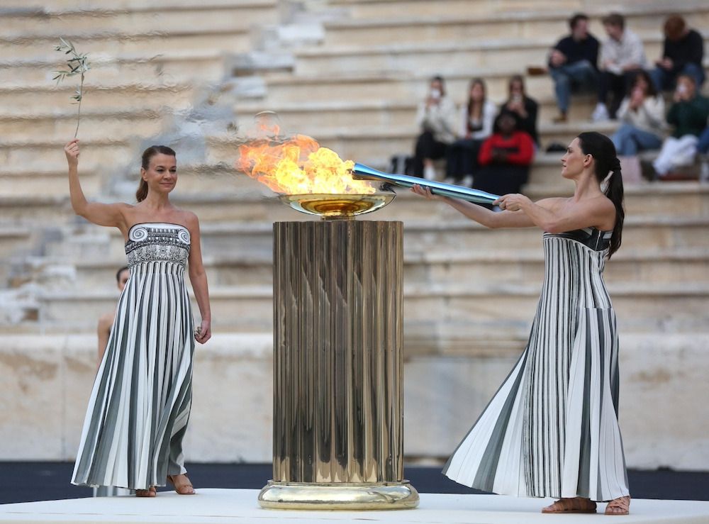 La fiamma olimpica torna in Italia dopo 20 anni 🔥

Consegnata questa mattina ad Atene, nel pomeriggio è attesa al Quirinale. 
Buonfiglio: “fiaccola simbolo di unità”

Leggi la news bit.ly/4rDx4yL

#RoadtoMilanoCortina2026 <a href="/Olympics/">The Olympic Games</a> <a href="/milanocortina26/">Milano Cortina 2026</a>