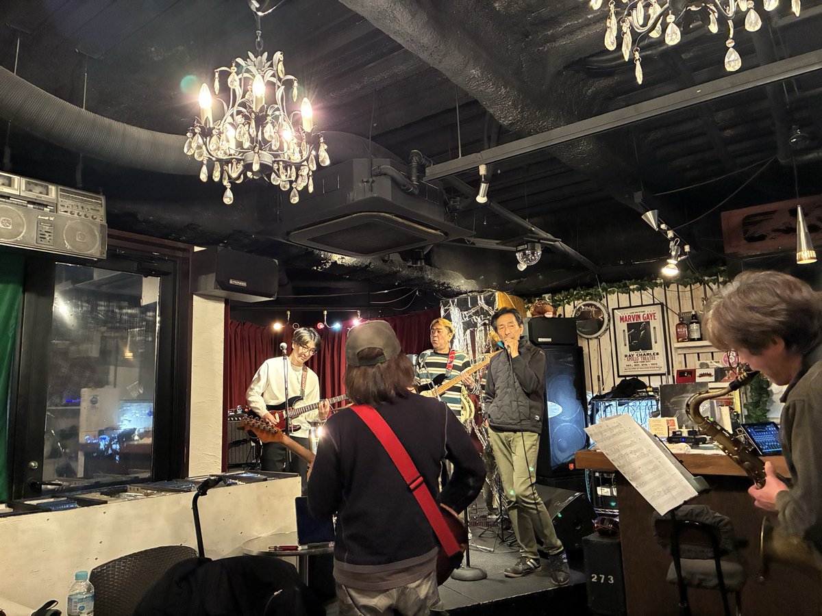 TheShakePage's tweet photo. リハ中です
明後日土曜日久留米でお待ちしてます。

https://t.co/FJAeXCfchE https://t.co/84bbheh5ww