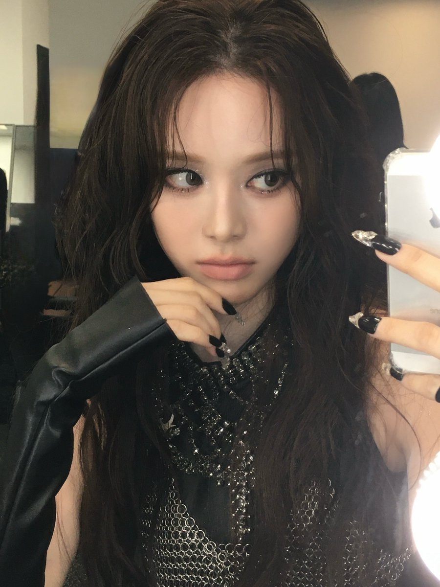 izna_offcl's tweet photo. [izME📮]

✨2025 MAMA AWARDS✨

#izna #이즈나
#BANGJEEMIN #방지민 https://t.co/yBG0pkY7uL