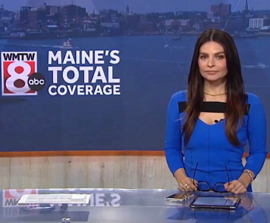 TruthSlingerX's tweet photo. .
Goes to prove... DUCT TAPE fixes EVERYTHING. 🤣🤣
#Maine #MEpolitics #wmtw https://t.co/UvJC8Mw2Iu