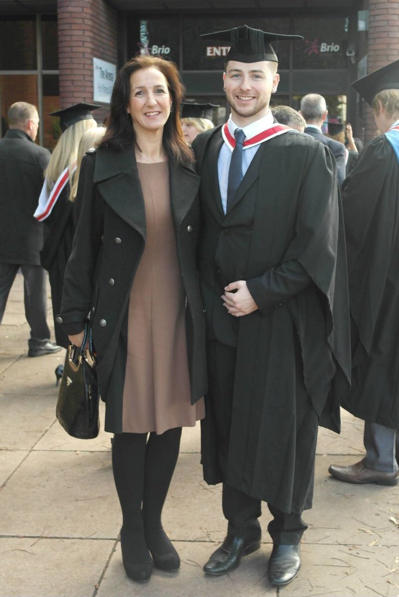 Say happy birthday to mother Devine please thank you 💛🎂