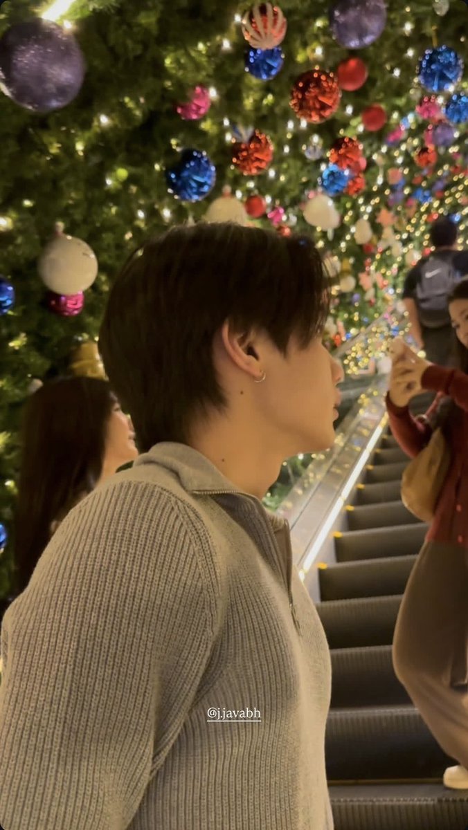 nowniinoey's tweet image. 🎄⭐️🎅🏻 — #surfjava #swensurf #javabh

&apos; christmas with my boyfriend 🫶🏻 &apos;

คริสต์มาสกับเซิร์ฟจาว่า ค่ตหวานเรย บอกให้คนทั้งโลกให้รู้อ่าดิ่ ว่าเป็นแฟนกันแล้ว ㅠㅠ