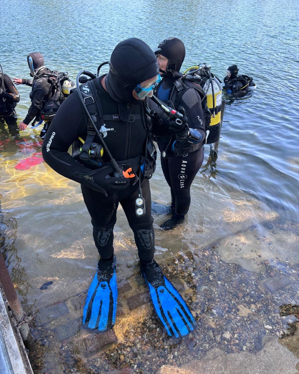 LSDUK's tweet image. ✨ Gift idea alert! Give the gift of underwater adventure. Our vouchers make a unique present for someone who’s been talking about trying scuba.

#GiftAdventure #DivingVoucher #UniquePresent