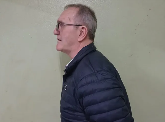 #TheLegalSAFinance

HAWKS move to secure seizure and preservation orders against assets of alleged 65-year-old conman Jacobus Geldenhuis.

Geldenhuis allegedly masterminded R100-million offshore investment fraud.

Full story linked below:

facebook.com/share/p/1E7Dvy…