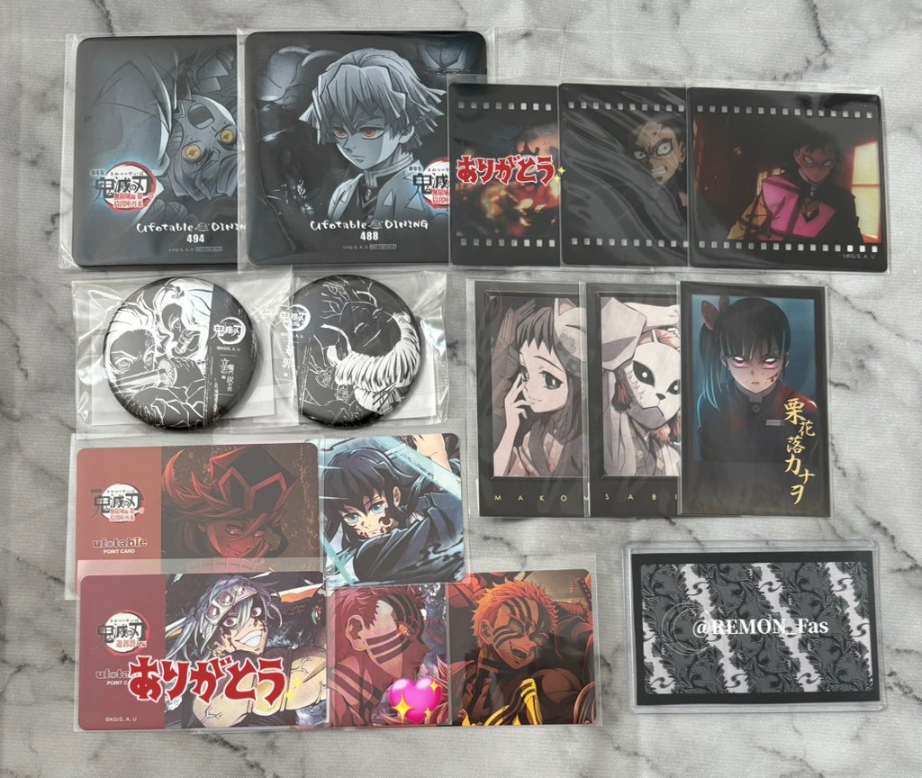 交換】ダイニング チェキ 缶バッジ ポイントカード クリアカード