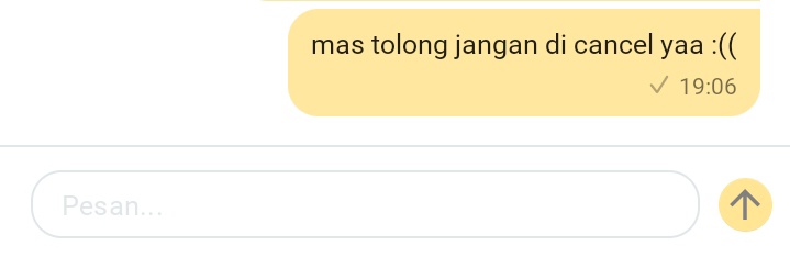 thsmrtone's tweet photo. begging someone (mas mas maxim) to stay https://t.co/3u47OKtkS4