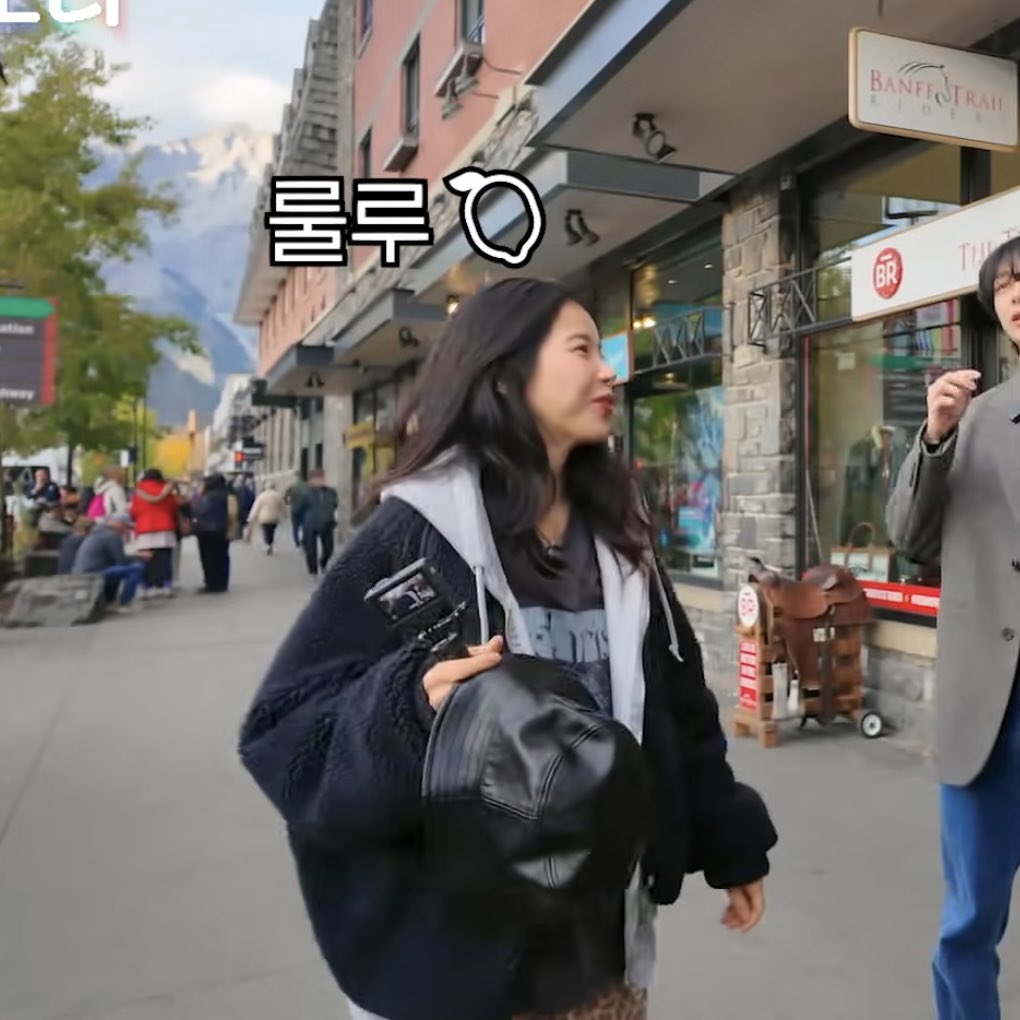 ultmoonsun's tweet image. cuddliest most huggable baby bunny