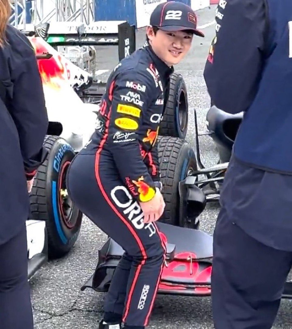 spoutnikarte's tweet photo. People will remember the F1 2026 season as The Great “Booty” Depression of the 21st century, may the spirit of Yussy protect us.. https://t.co/7XggZ5Z9qi