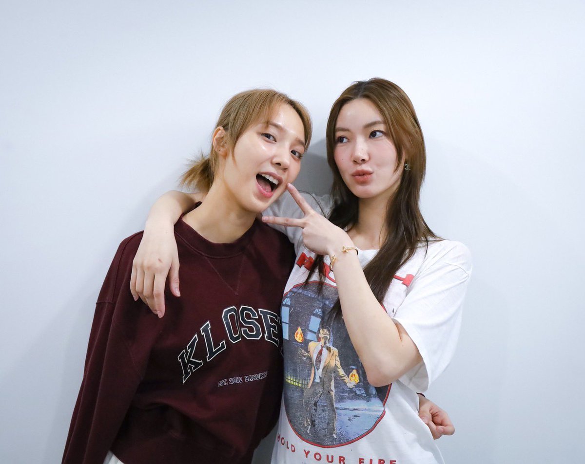 📸เก็บภาพบรรยากาศวัน Workshop ลัลล์ไม่ชอบไวน์มาฝากค่า 🦊🐯

#EnemiesWithBenefits 
#GMMTV