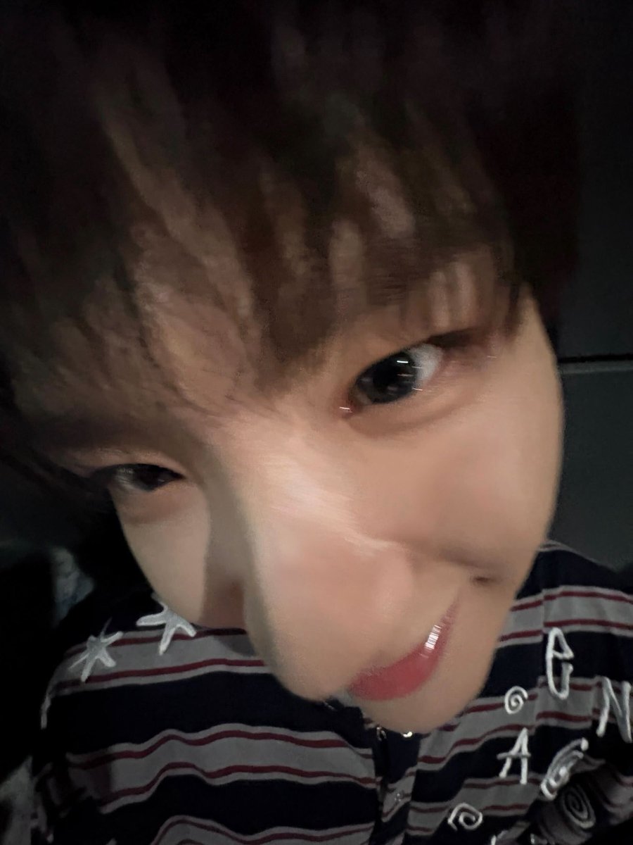 251204

🦦: Woonhak wants me to upload it 
🦦: First of all, I like it. 

Woonhak in Riwoo’s eyes :(((( i love how we are getting so many pov’s of them and their daily lives its really so cute and endearing the way he describes his younger members :((((( MY HEART