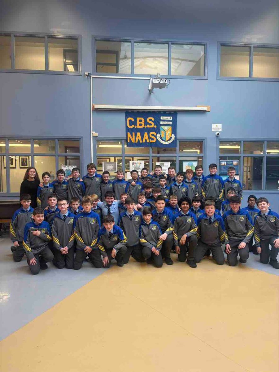 CBSNaas's tweet image. The Leaders of Learning were presented with their Student Leader badges during Assembly last week.  The Leaders of Learning have been busy in their classes sharing the learning intentions and homework with other students and posting on their Google Classrooms.