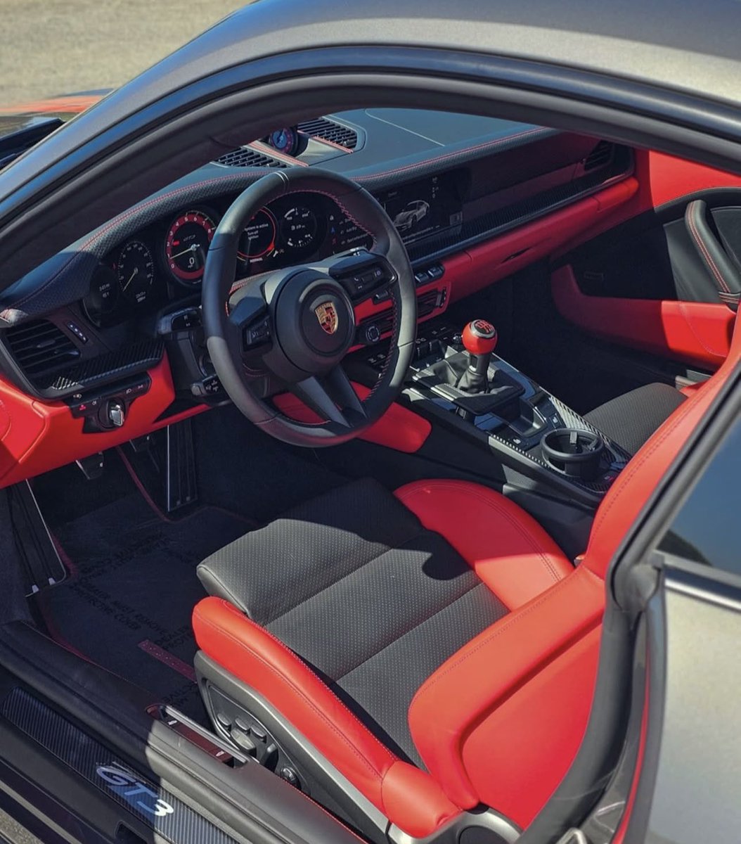 Agate Grey Metallic 992 GT3 Touring