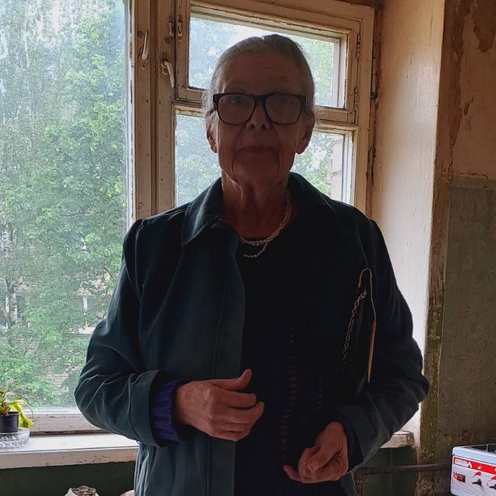 #policijameklē bezvēsts prombūtnē esošo 1950. gadā dzimušo Tatjanu Keļneri. Ar sievieti pēdējā saziņa notikusi šā gada 17. novembrī. Persona dzīvo Sarkandaugavas mikrorajonā. Ja zini viņas atrašanās vietu, zvani 112!