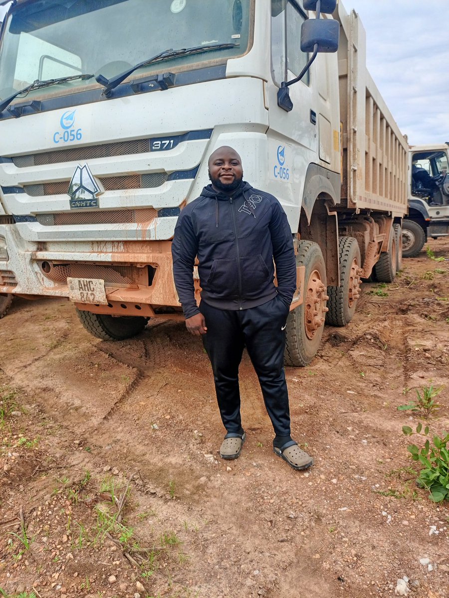 Mukango002's tweet image. The ogees