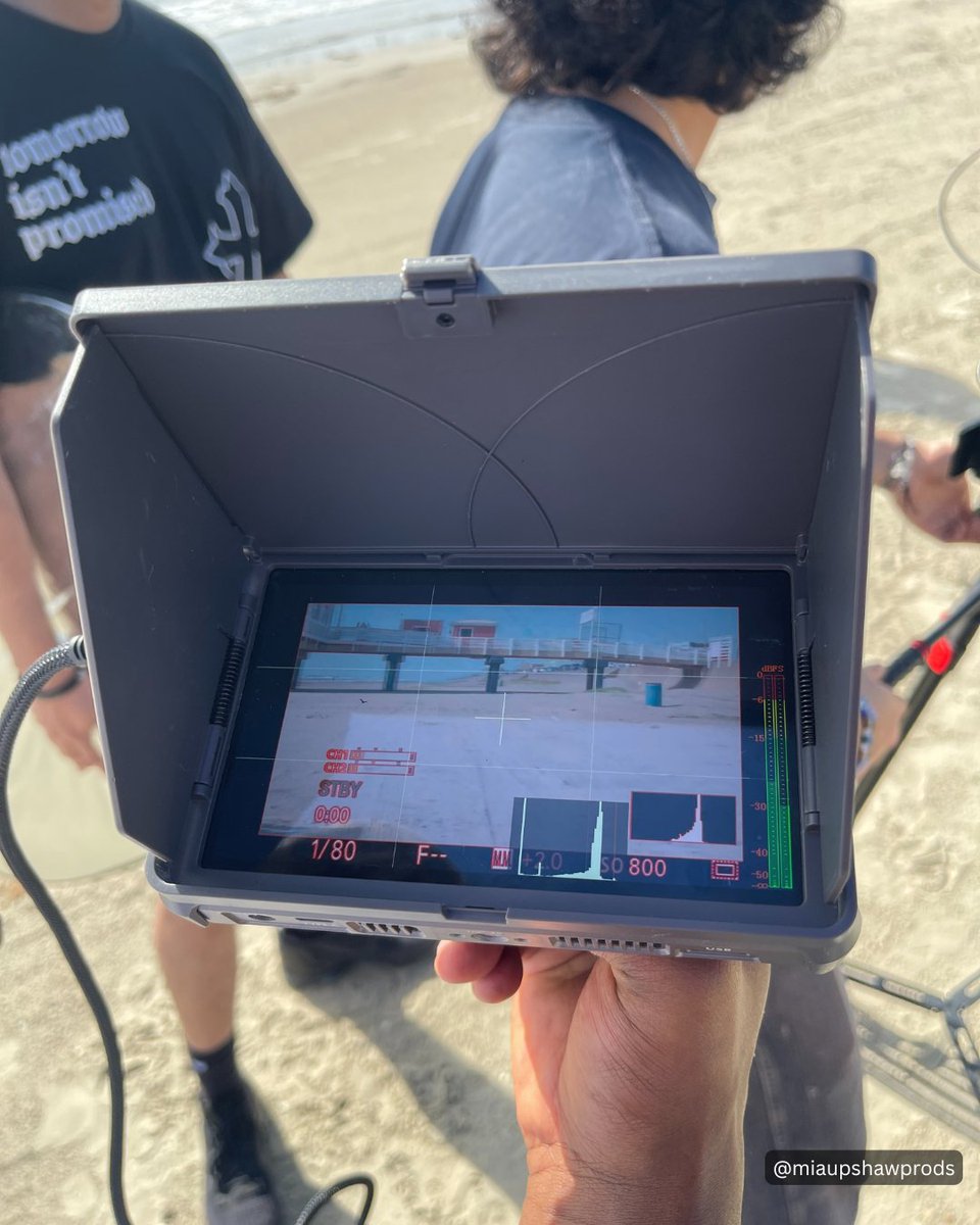miaupshawprods's tweet photo. working on a recent commercial! The energy, the focus, the collaboration...this is what we live for. What's your favorite part of the production process?

Coming soon with peachykidstudios

#BehindTheScenes #FilmProduction #IndieFilm #Filmmaking #OnSet #ProductionLife https://t.co/mHwpe1cxn9