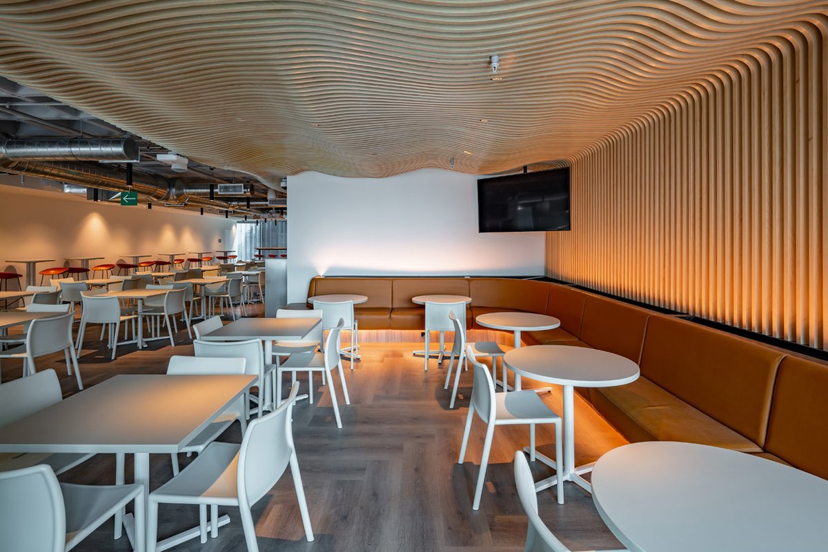 workplus_MX's tweet image. Ienova
Cada espacio se diseñó para que las personas trabajen en un entorno que impulse la concentración y la colaboración en equipo, siempre con funcionalidad y estilo como pilares clave.