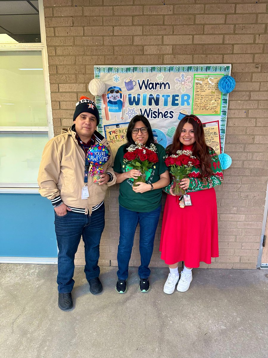 ✨❤️Cuando el talento viene en grupo. Triple the love. Triple the impact. Triple the honor.🏆🍎 

Teacher of the Year✨
Bilingual Teacher of the Year✨
ESL Teacher of the Year✨

Thank youu! <a href="/StehlikES_AISD/">Stehlik Elementary</a>