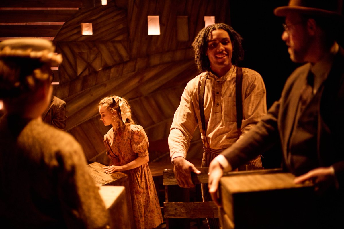 4th Wall Theatre Company tweet media