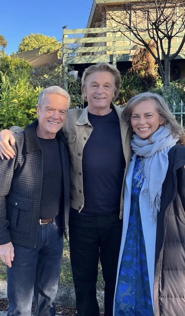 Stefan Dennis tweet media