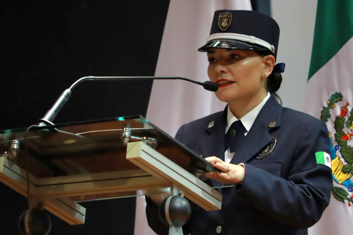 ucsmx's tweet photo. La #UCS clausuró el “Curso de Investigación y Aprehensión de Fugitivos”, impartido por el Servicio de U.S. Marshals en colaboración con INL. Integrantes de Fuerza Civil, la UCS y otras instituciones fortalecieron técnicas de búsqueda y aseguramiento.

#LaFuerzaDeLaEducación https://t.co/0lc3lnwWEX