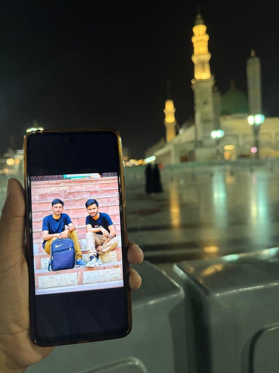 میں اسے روز کہتا آجاؤ یار میرے  پاس کچھ دن کے لیے لیکن یہ وقت .......
سوچ رہا ہوں اب خود اسکی طرف چکر لگاؤ ڈی جی خان 
<a href="/jamalbloch1/">معصوم بچہ</a>