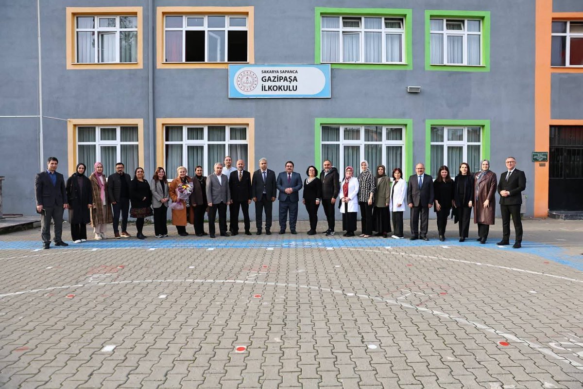 İl Millî Eğitim Müdürümüz Coşkun Bakırtaş ve İlçe Milli Eğitim Müdürümüz Serkan Korkmaz Gazipaşa İlkokulunu ziyarette bulunarak yönetici, öğretmen ve öğrencilerimizle bir araya geldi.

<a href="/tcmeb/">Millî Eğitim Bakanlığı</a> 
@sakaryailmilliegitimmudurlugu