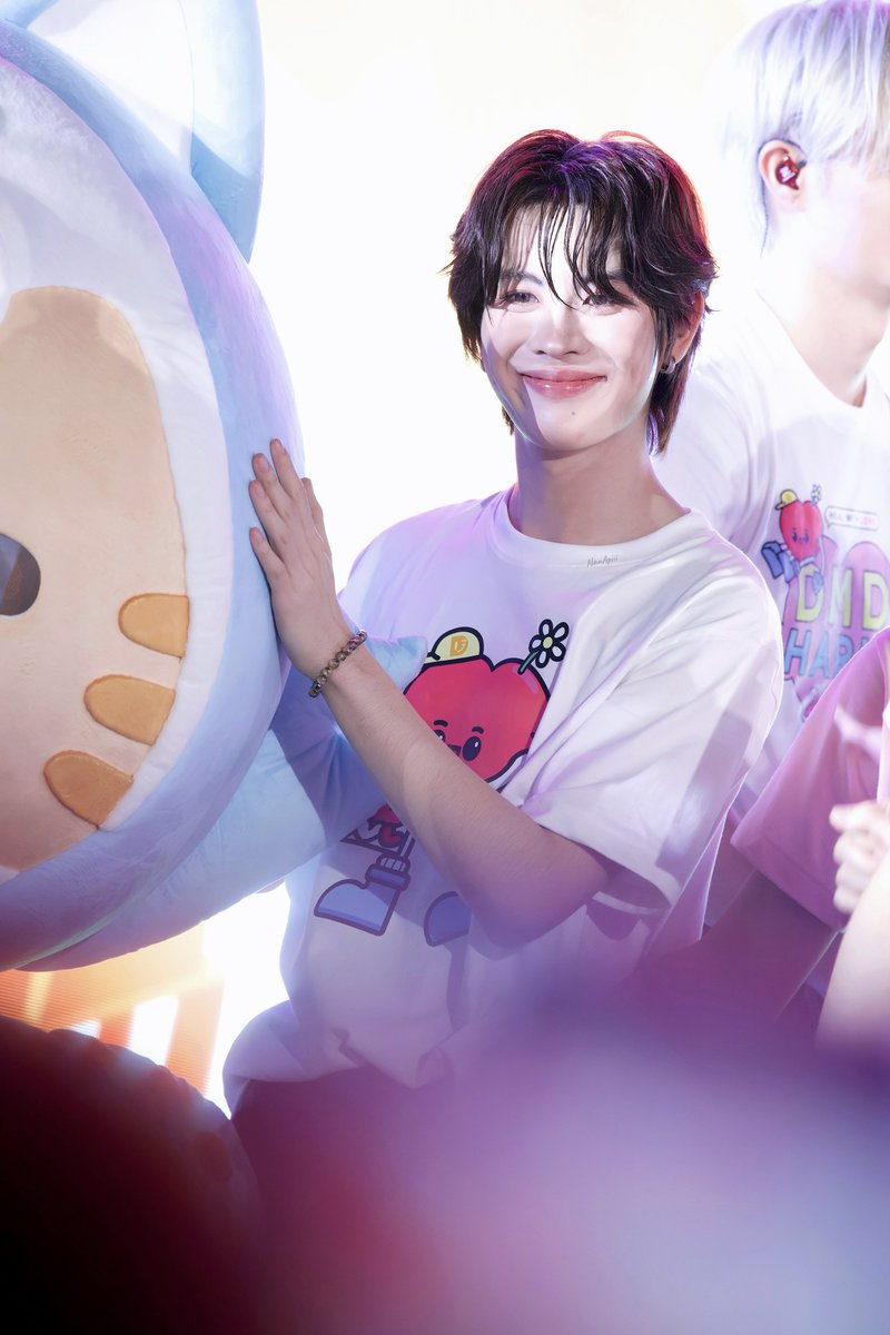 nanapiii_'s tweet image. คนจ๋วยยย 😭😭😭😭

TFO X DMD CHARITY 2025  
#DMDCHARITY2025 
#Firstone #TleFirstone #เติ้ลเฟิร์สวัน