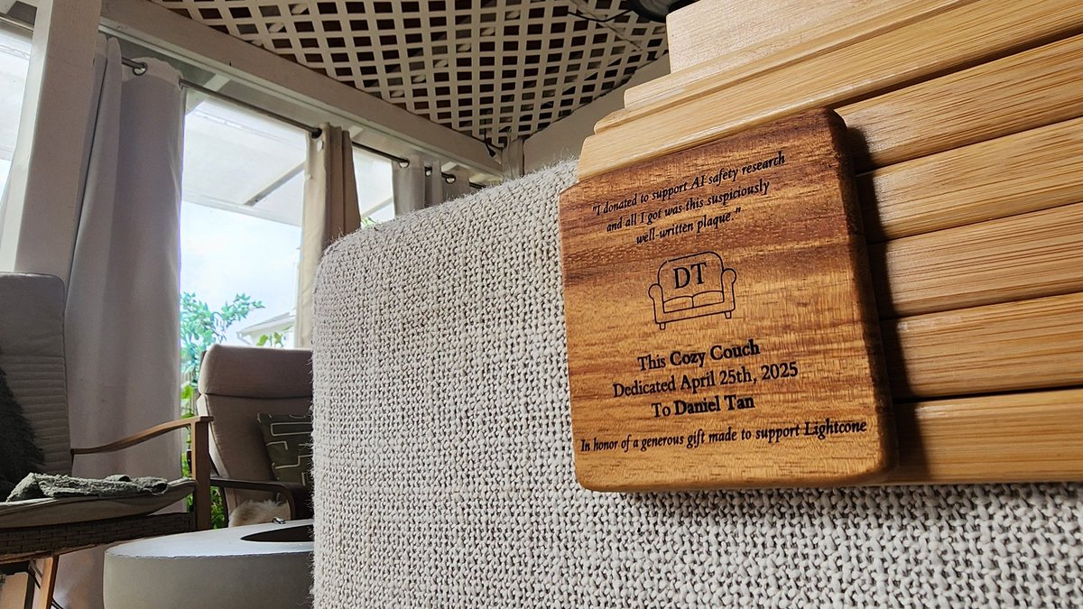 Daniel Tan tweet media