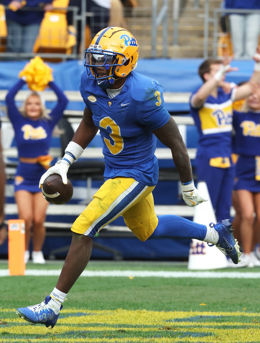 CamMellor's tweet photo. Our @PFSNcollege regular season highest-graded ACC LBs:

Rasheem Biles, Pittsburgh: 85.1
Caden Fordham, NC State: 84.9
Sammy Brown, Clemson: 83.2
TJ Quinn, Louisville: 81.5
Braylan Lovelace, Pittsburgh: 80.7
Matt Rose, Stanford: 79.8
Andrew Simpson, North Carolina: 79.8
Cade Uluave, California: 78.6
Luke Mergott, Duke: 76.6
Dylan Hazen, Wake Forest: 76.0