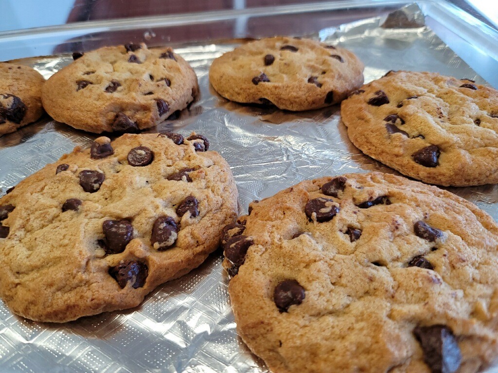 It's #NationalCookieDay, and you deserve something sweet! Add our warm, gooey cookies to tonight’s delivery—you’ll thank yourself later. We'll #deliver with a minimum order amount. steakoutdelivers.com