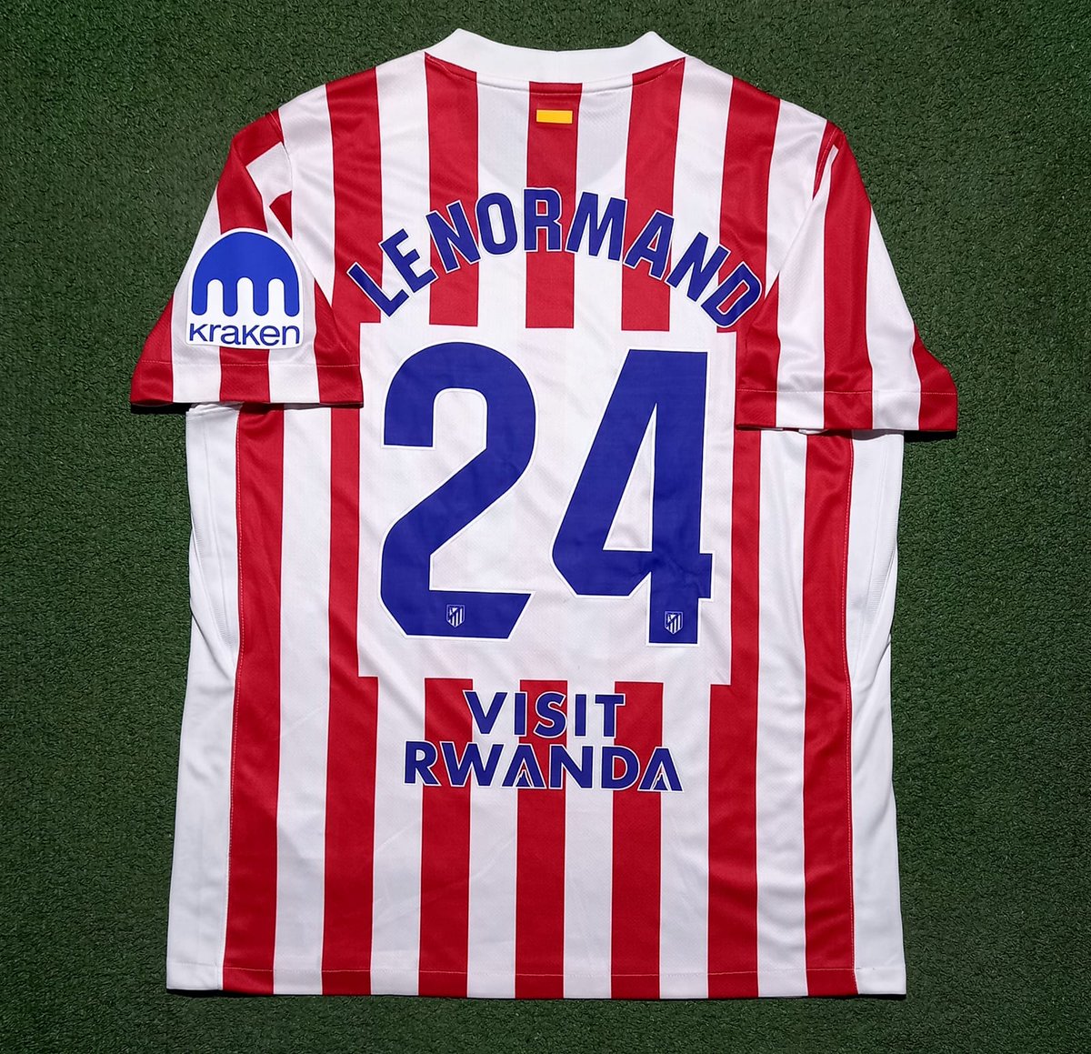 lelanglawas's tweet photo. Detail #LawasMalamJumat - Kamis, 4 Desember 2025

#Lawas4
Atletico Madrid Home 2025
#24 ROBIN LE NORMAND
Size XL (78×60)
All original
MULUS!!
BNWOT!! https://t.co/wOuyixU5LB