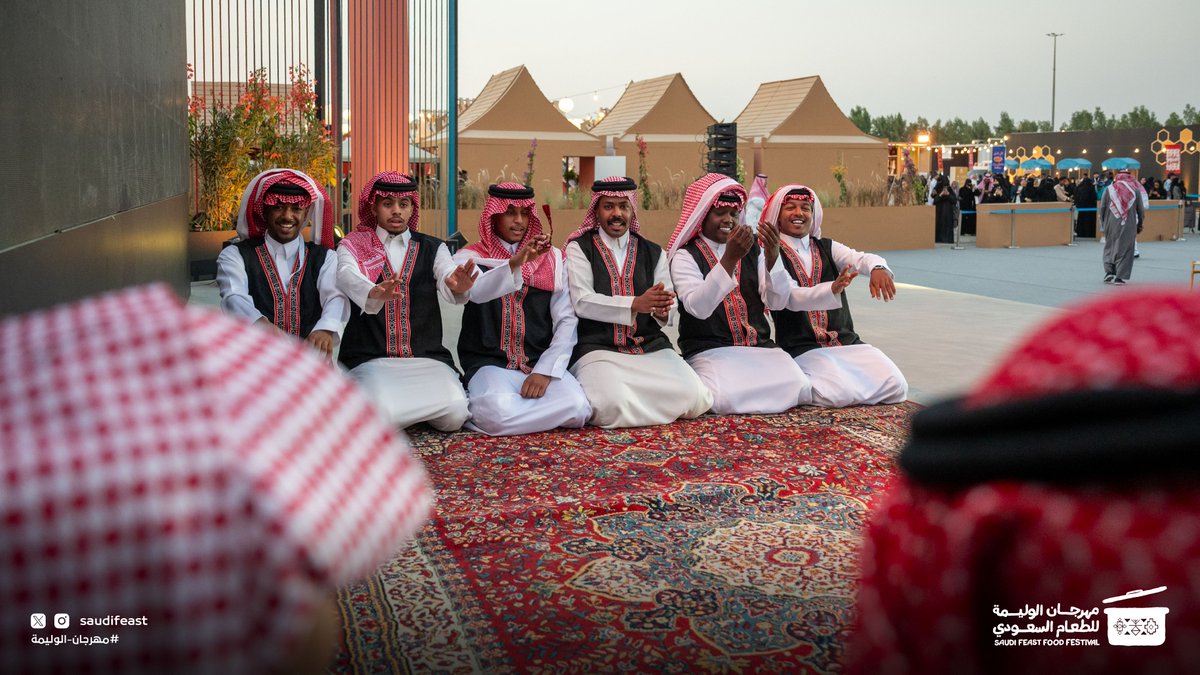 SaudiFeast's tweet photo. الإبداع يكتمل على مسرح الوليمة مع العروض الفنية 😍🎤

Where creativity shines — unforgettable shows on the Saudi Feast stage 🎤😍 https://t.co/f0dVz4Y9XB