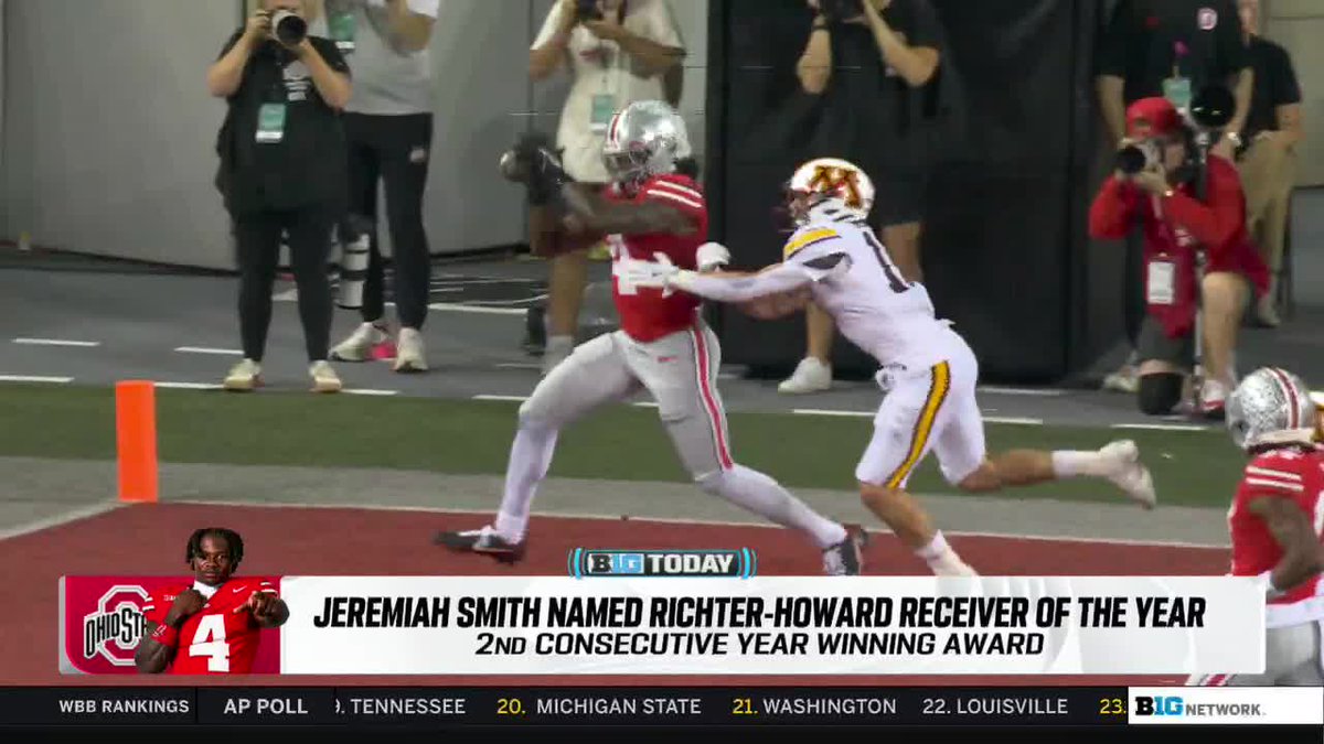 BigTenNetwork's tweet image. Jeremiah Smith is your Richter–Howard Receiver of the Year for the second straight season 🙌

#B1GToday x @OhioStateFB