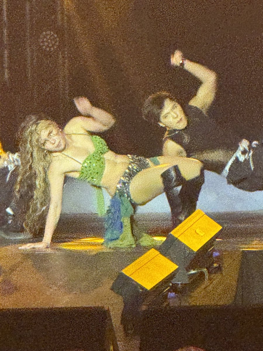 24ever_katrin's tweet photo. The best concert experience ever!^^~ 
Bumalik ‘yung batang ako na mahilig dumayo ng “showdown” sa mga kalapit na street! Gusto ko na ulit matutong mag-split! 

PINALAKI NG SEXBOMB, NATUTONG LUMABAN AT HINDI BUMAWI! 

#TheSexbombConcert
#GetGetAw
#SexbombGirls https://t.co/ZHkluZC8Nx