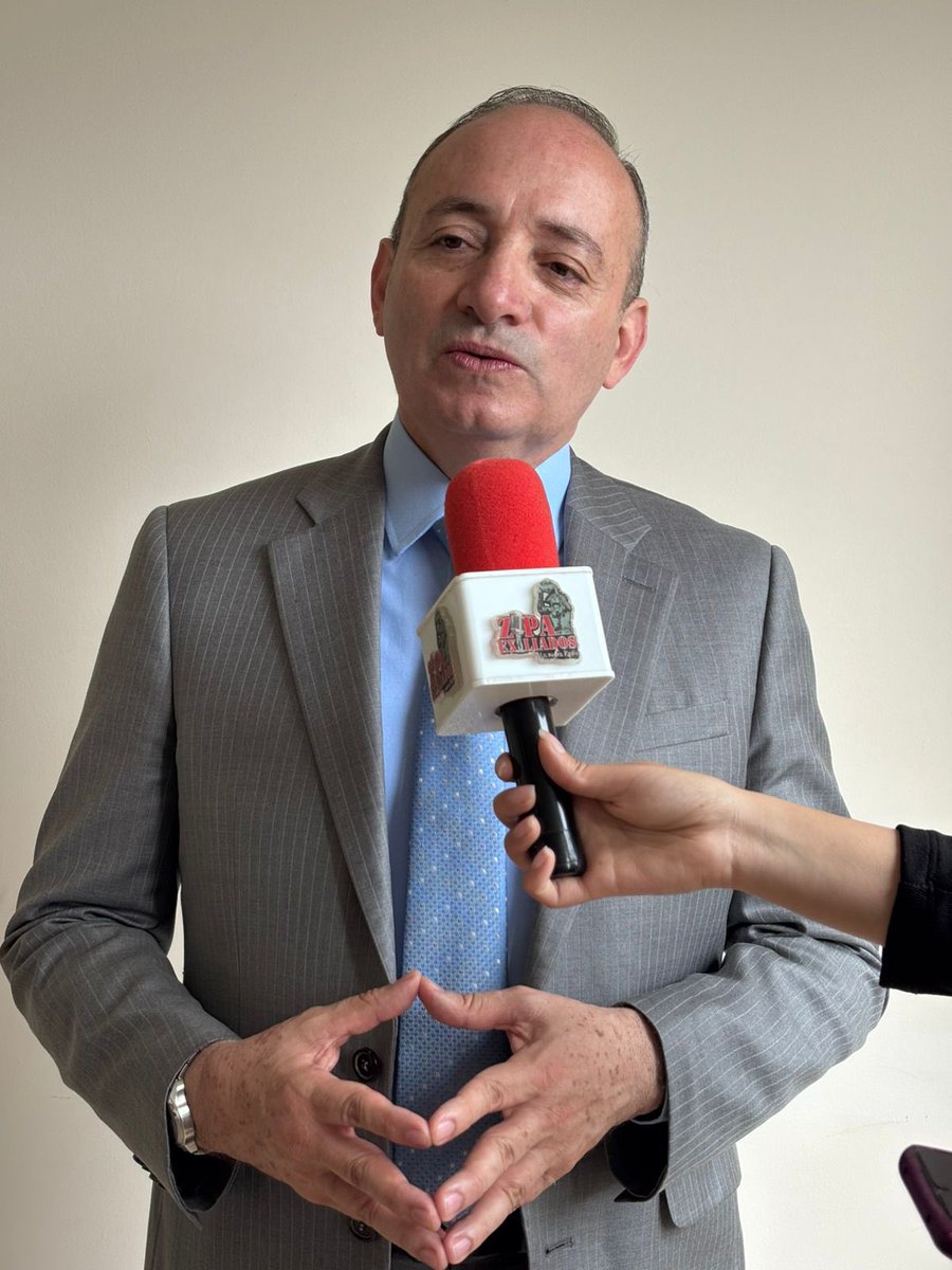 Los medios de comunicación informan, educan y entretienen. Hoy desde Zipaquirá, en la Feria de Bienestar y Servicio queremos agradecer al medio digital Zipa Exiliados por ayudarnos a acercar la caja a los afiliados. #CasurEnLasRegiones #CasurEsBienestar