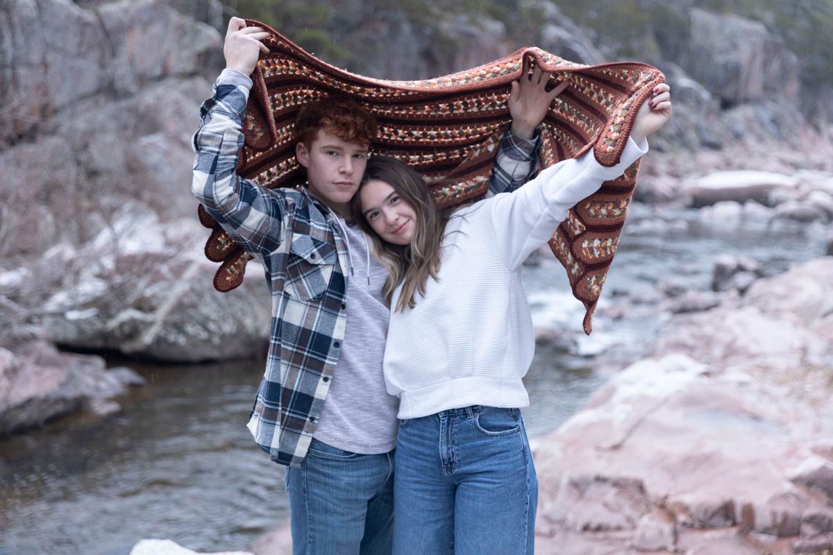 Pink Rock in winter is pure magic ❄️💕  
Alex Buerck &amp; Evie Ford joined us for a frozen hike at Missouri’s glowing shut-ins.  
Full story + trail tips → 573magazine.com/post/winter-ro…

#PinkRock #MissouriHiking #CastorRiverShutIns