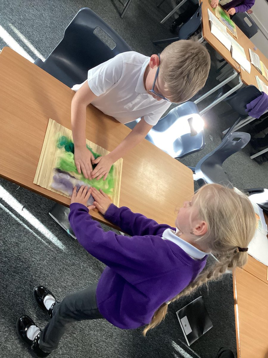 Year 3 have enjoyed creating their wet felt pieces inspired by the artist Andrea Hunter