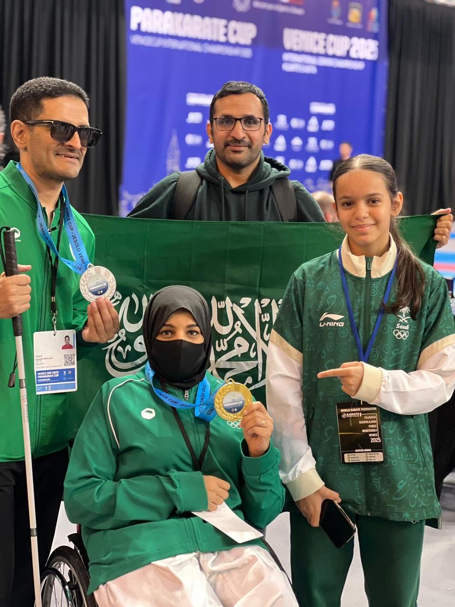 In concomitanza con la Giornata Internazionale delle Persone con Disabilità... I campioni del Regno hanno compiuto un'impresa straordinaria alla Parakarate Cup di Jesolo, in Italia 🇸🇦✨ 
• Hind Al-Sayyali 🏅
• Dott. Abdullah Al-Juaid 🥈