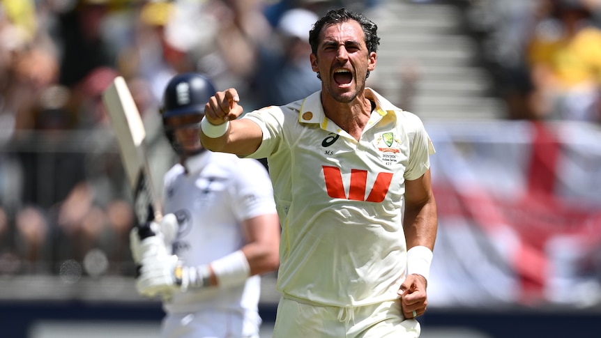 MeghrajWrites's tweet photo. If you can’t survive Starc’s new-ball burst — you can’t survive this Ashes.
#Ashes2025 #AUSvENG #MitchellStarc #FastBowling #TestCricket #Starc
@CricketAus @ESPNcricinfo @cricbuzz @FoxCricket @mstarc56
🧵 Thread https://t.co/yoyzQKgPdl