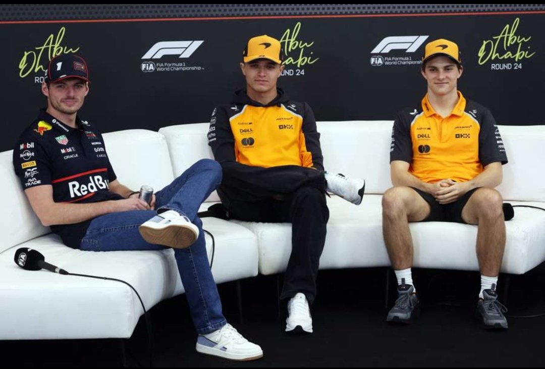 3 candidatos para el campeonato de pilotos de la temporada #F12025 dos de #MclarenF1 y #MaxVerstappen 4 veces campeón del mundo.
Podrá hacer algo Max, o ya está todo escrito? En este #AbuDhabiGP 
¿Cuál es su piloto favorito?