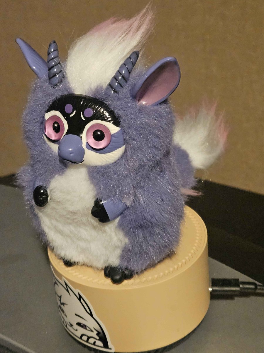 Unexpected RL post here.

But I want to share this goober with you~