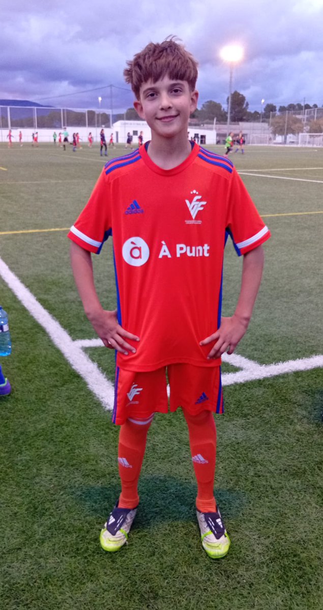 💙🤍 Sara Rey, convocada con la Selección Valenciana Valenta Sub-12. 

💪 Un reconocimiento al gran trabajo, esfuerzo y constancia que demuestra día tras día.

👏 Enhorabuena, Sara. Disfruta de esta experiencia.

💙 #MachoHércules 🤍