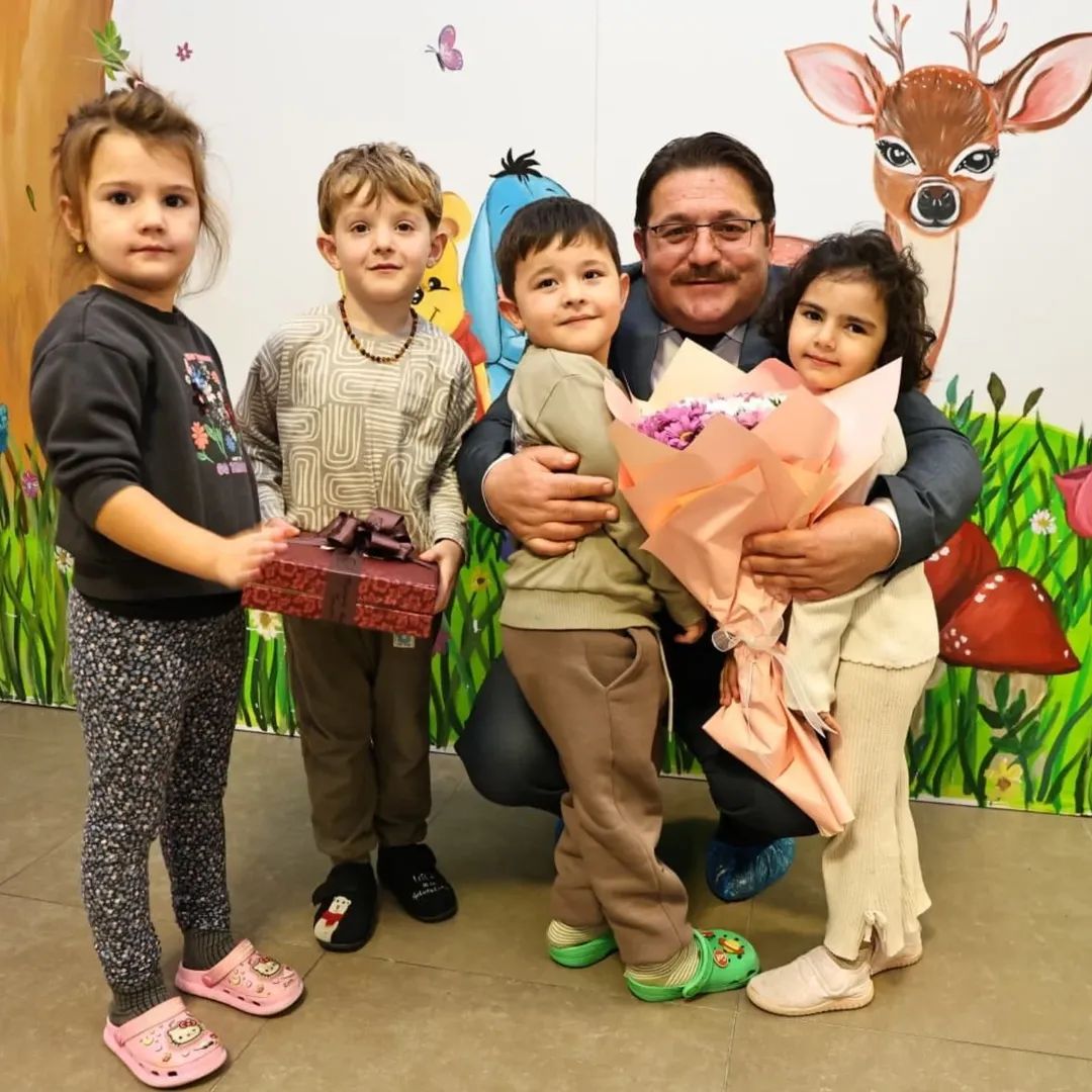 İl Millî Eğitim Müdürümüz Coşkun Bakırtaş, İlçe Millî Eğitim Müdürümüz Serkan Korkmaz Elmas Dereli Anaokulu'nu ziyaret ederek yönetici, öğretmen ve öğrencilerimizle bir araya geldiler.

<a href="/tcmeb/">Millî Eğitim Bakanlığı</a> 
@sakaryailmilliegitimmudurlugu