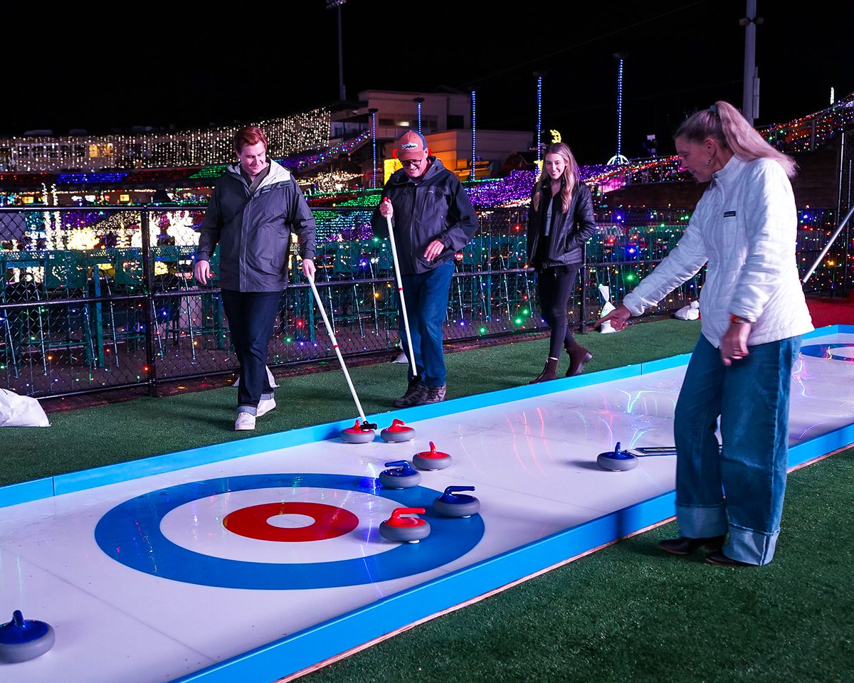 One of our favorite additions to Illumination this year is curling! Rent a lane for up to 8 people and enjoy curling, cookies, and a heater!
Illumination tickets: gofevo.com/group/2025illu…