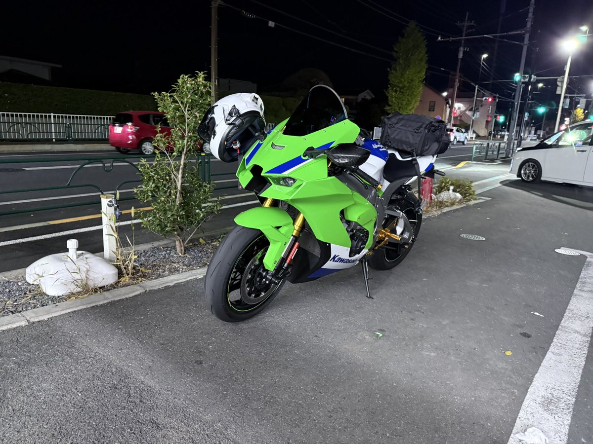 取引❤︎ 毎月4日は4気筒の日 25Rも10Rも4気筒サウンド奏でたいけど、エキマニ