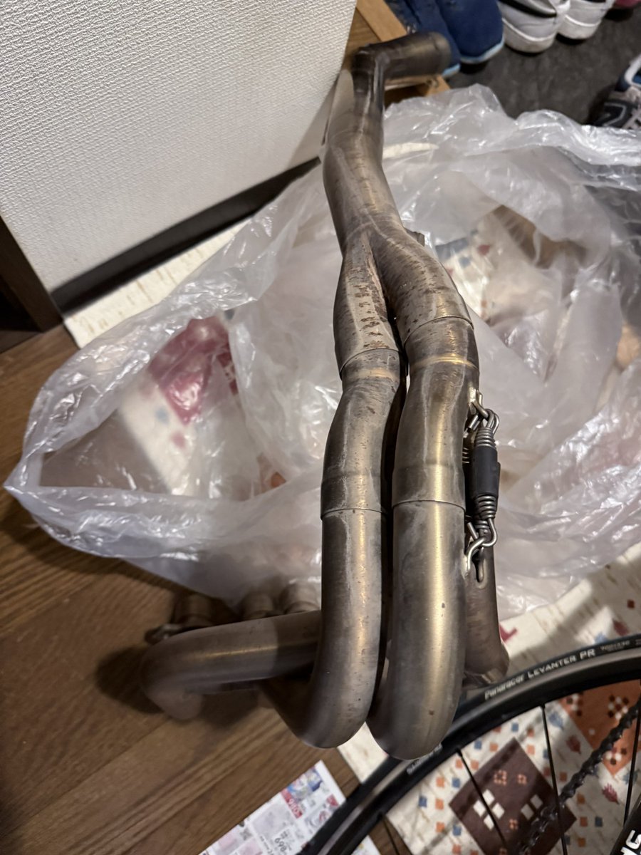 取引❤︎ 毎月4日は4気筒の日 25Rも10Rも4気筒サウンド奏でたいけど、エキマニ